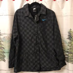 Nike women’s icon clash woven jacket